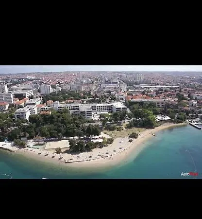 アパート Divine Luxury Purple